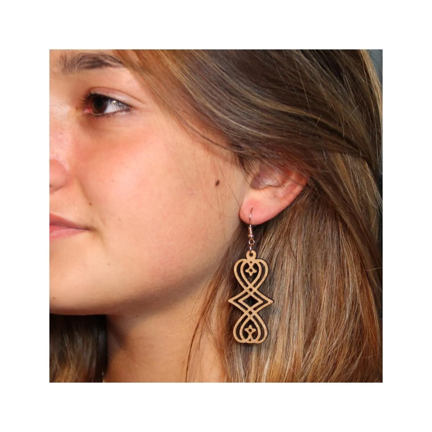 Boucle d'oreille en bois "Magali"