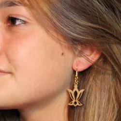 Boucle d'oreille en bois "lotus"